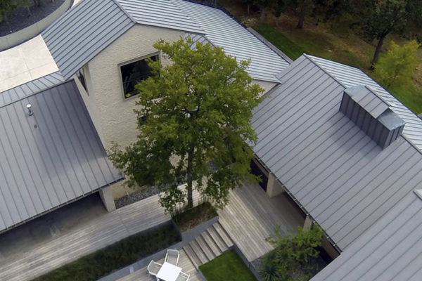 Looking for a high-quality metal roof that can withstand even the harshest weather conditions? A standing seam metal roof is the perfect choice. These roofs are fire resistant, durable, and long lasting. Plus, they look great and add value to your home.